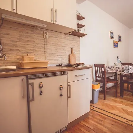 Apartman Luka Vis